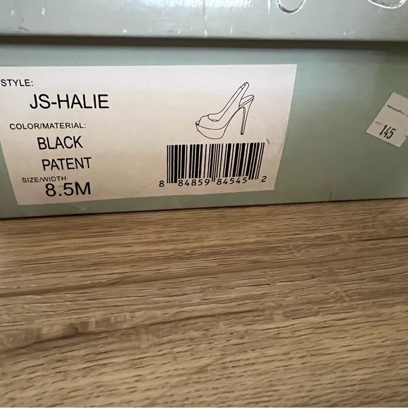 Jessica Simpson Black patent heels - Picture 2 of 3